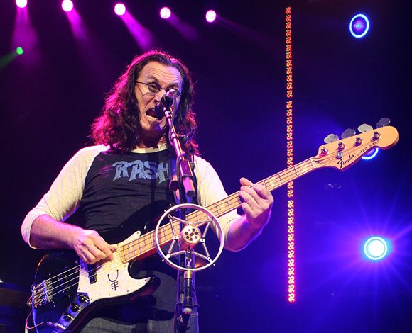 Rush’s Geddy Lee & Alex Lifeson Perform Three Songs With Dave Grohl, Chad Smith & Danny Carey During Taylor Hawkins Tribute
