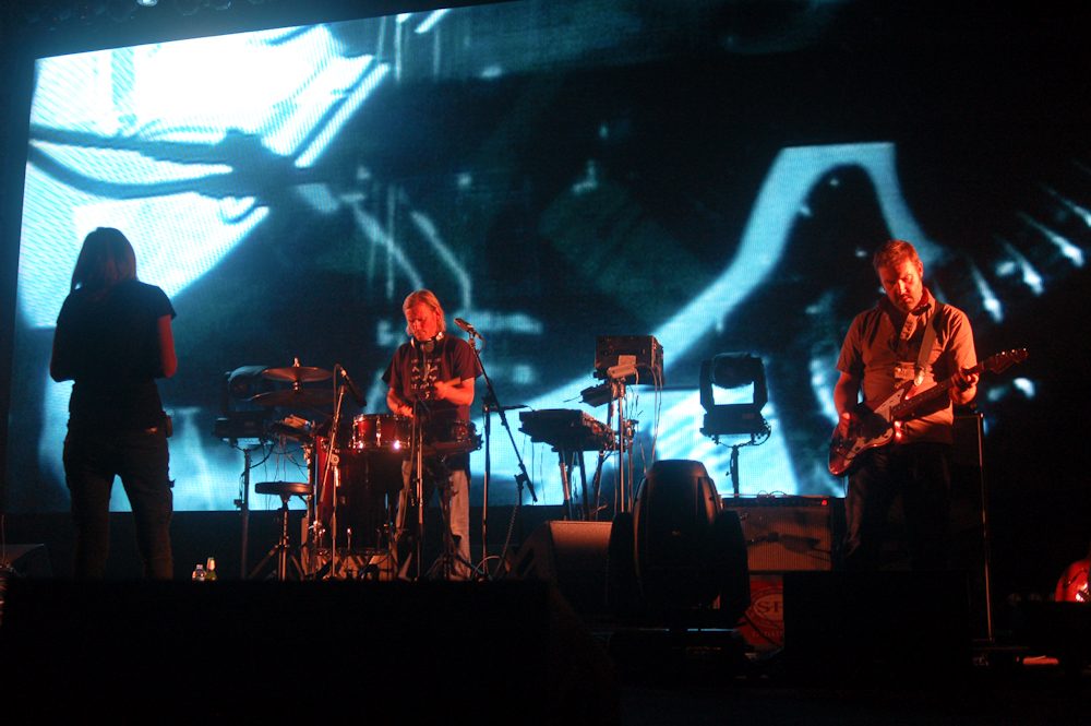 Portishead Share Reunion Performance Of "Roads" At Together For Palestine Benefit
