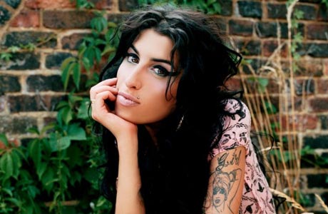 Amy Winehouse’s Estate Announces Live Album Live At Glastonbury 2007 For June 2022 Release