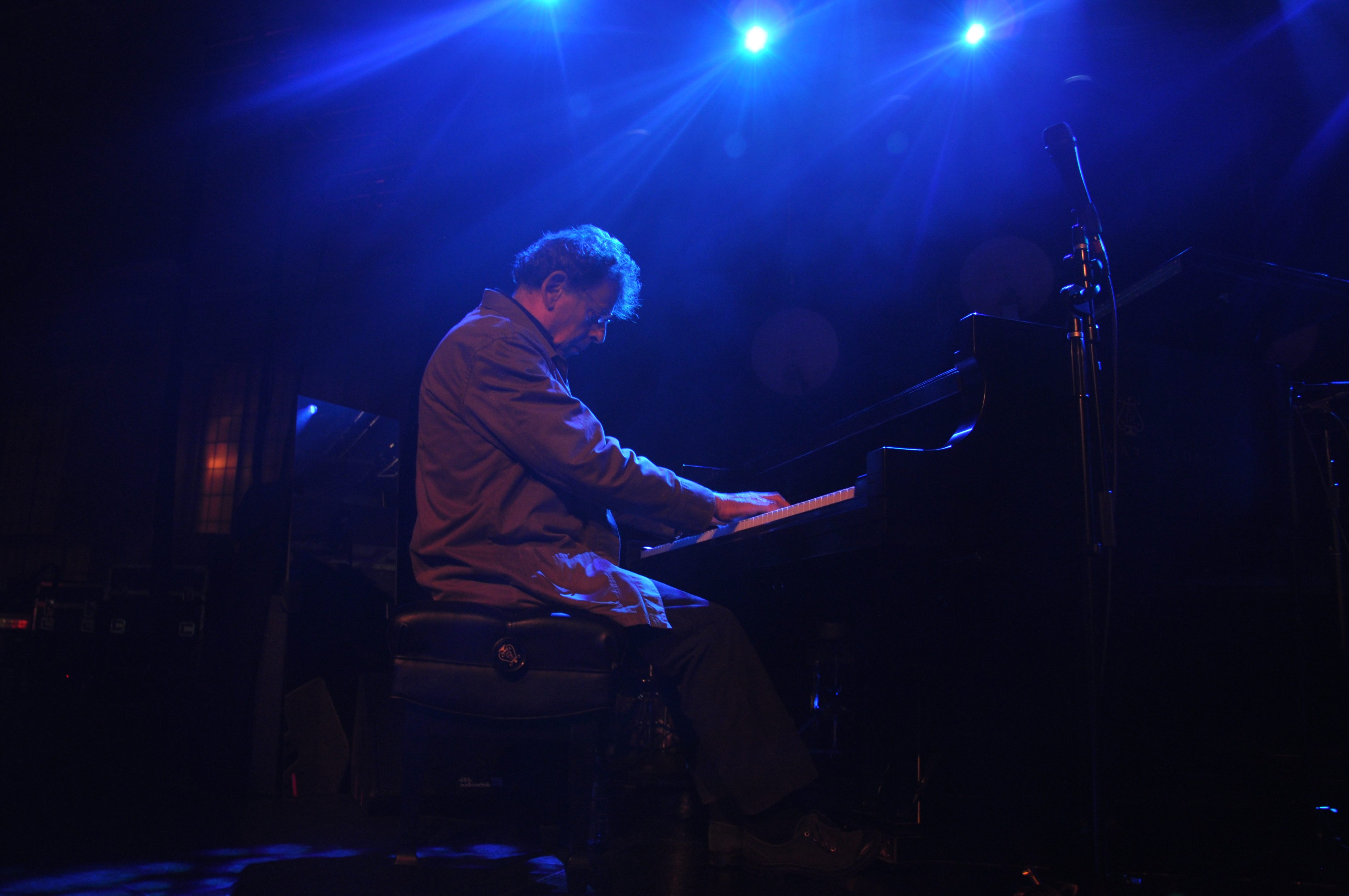 Philip Glass Withdraws Premiering His New Symphony at the Kennedy Center