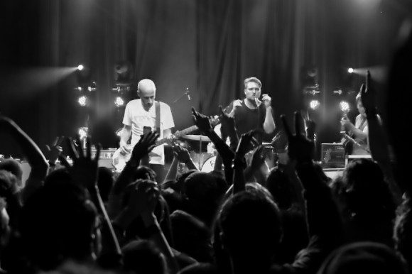 Cold War Kids Announce Fall 2013 Tour Dates Mxdwn Music   Coldwarkids 18 580x386 