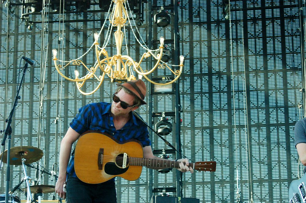 The Lumineers Announce New Album Automatic For February 2025 Release, Share New Single & Video "Same Old Song"