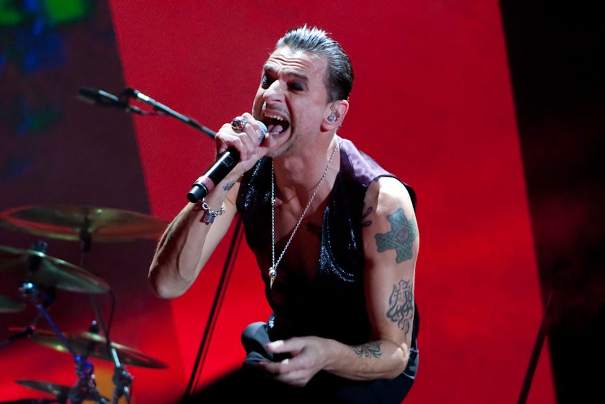 Depeche Mode at United Center on Apr. 5