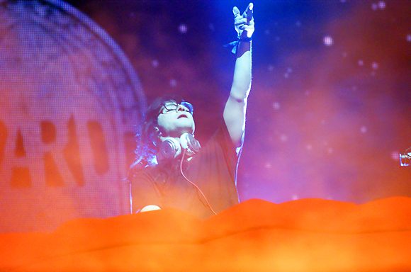 Skrillex Releases New Song "Midnight Hour" Featuring Ty Dolla Sign and Boys Noize