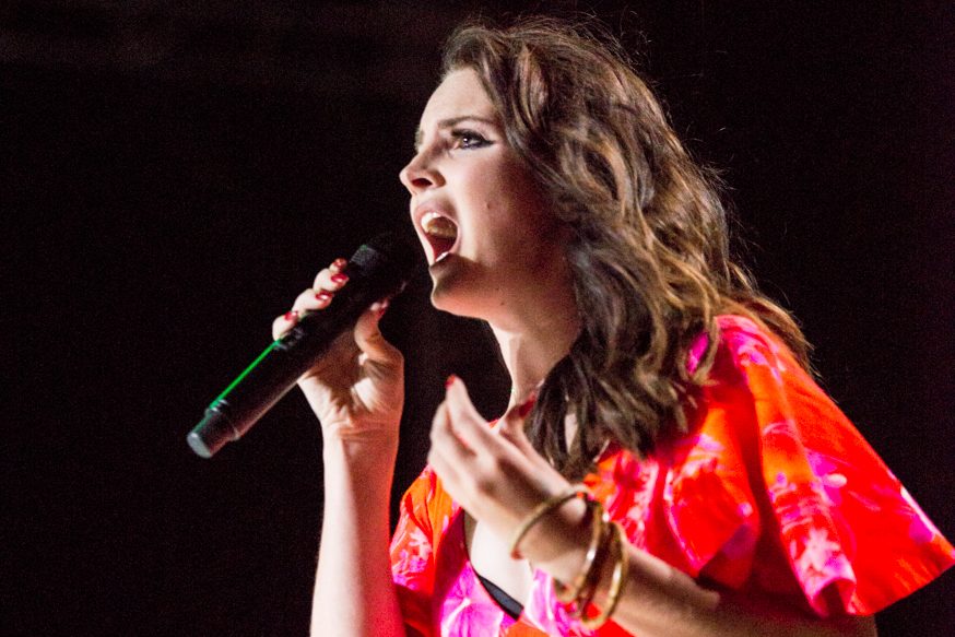 Lana Del Rey and Adam Cohen Cover Leonard Cohen’s “Chelsea Hotel No. 2” at Jones Beach Theater