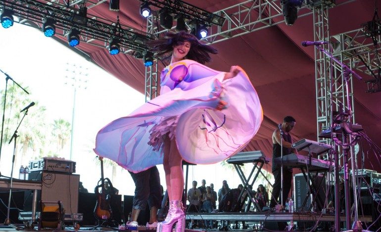 WATCH: Kimbra Releases New Video For “Sweet Relief”
