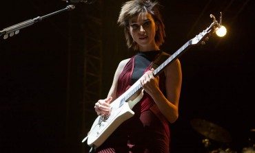 St. Vincent Posts Video Covering Sleater Kinney's “Modern Girl” Before a Show