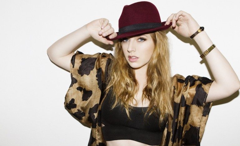 LISTEN: ZZ Ward Releases New Song “Lonely”