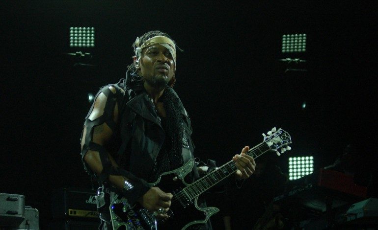 D’Angelo Cancels Performances Due To Health Concerns