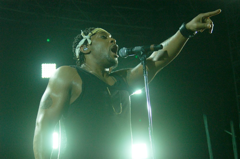 FYF-Fest-2015-D'Angelo-and-the-Vanguard-4