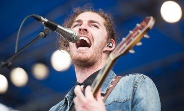 Hozier Apologizes To Fan Who Was Told To Remove Free Palestine Scarf At Wembley Arena