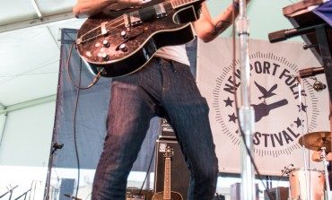 Shakey Graves Shares Fresh New Single “When The Love Is New”