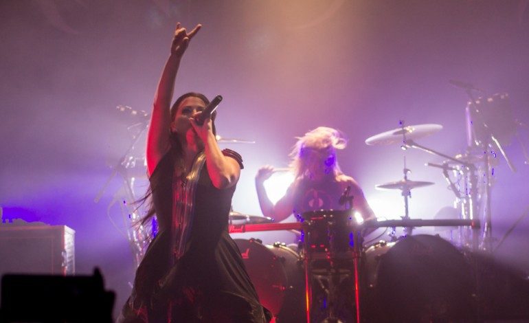 Evanescence Postpone Remaining Co-Headlining Shows With Halestorm To January Following Positive Covid-19 Test Results