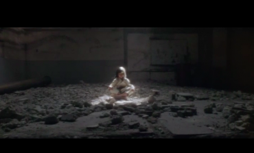 Sia Releases New Video For "Alive"