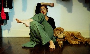 WATCH: jennylee Releases New Video For "boom boom"