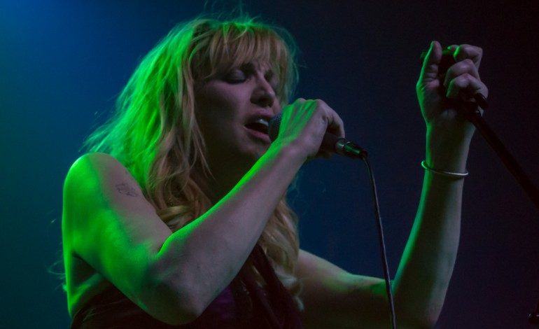 Courtney Love and Melissa Auf Der Maur Performs Hole Songs