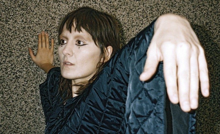 Cate Le Bon – Crab Day