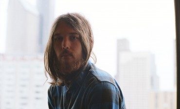 LISTEN: Robin Pecknold Releases New Song "Swimming"