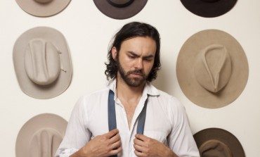 WATCH: Shakey Graves Releases New Video For "The Perfect Parts"