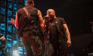 Members Of Disturbed, Stryper & Shinedown Defend Vince Neils’ Use Of Teleprompter