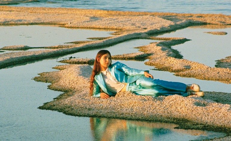 Weyes Blood – Front Row Seat to Earth