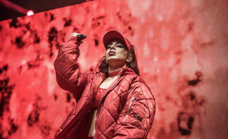 Charli XCX Releases Upbeat Electronic-Pop Song “Warm” Featuring HAIM