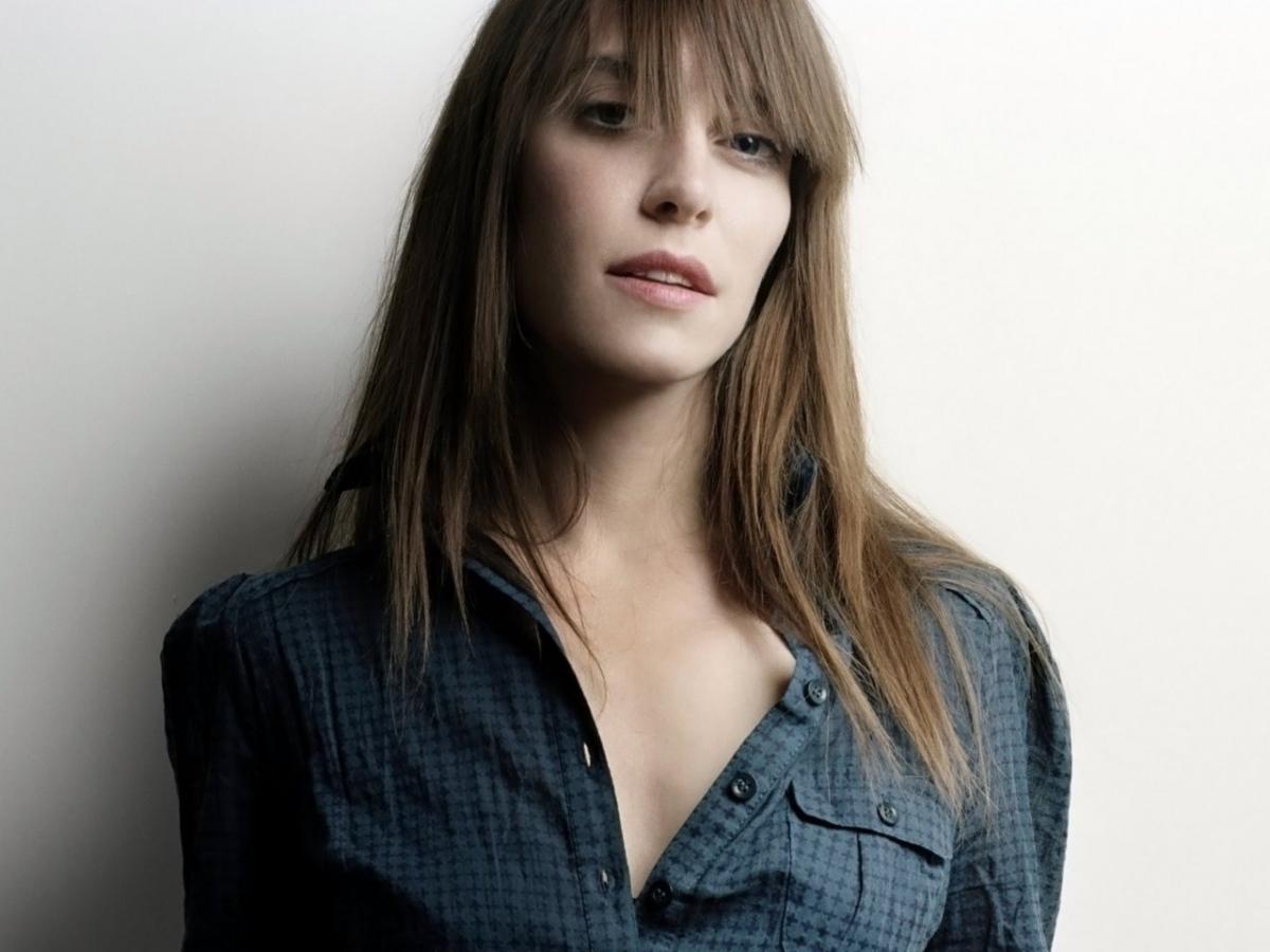 Feist Encourages Voter Turnout In Wisconsin With New Cover Of Cat ...