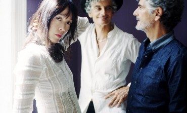 WATCH: Blonde Redhead Release New Video for "Golden Light" and Announce 3 O'Clock EP for March 2017 Release