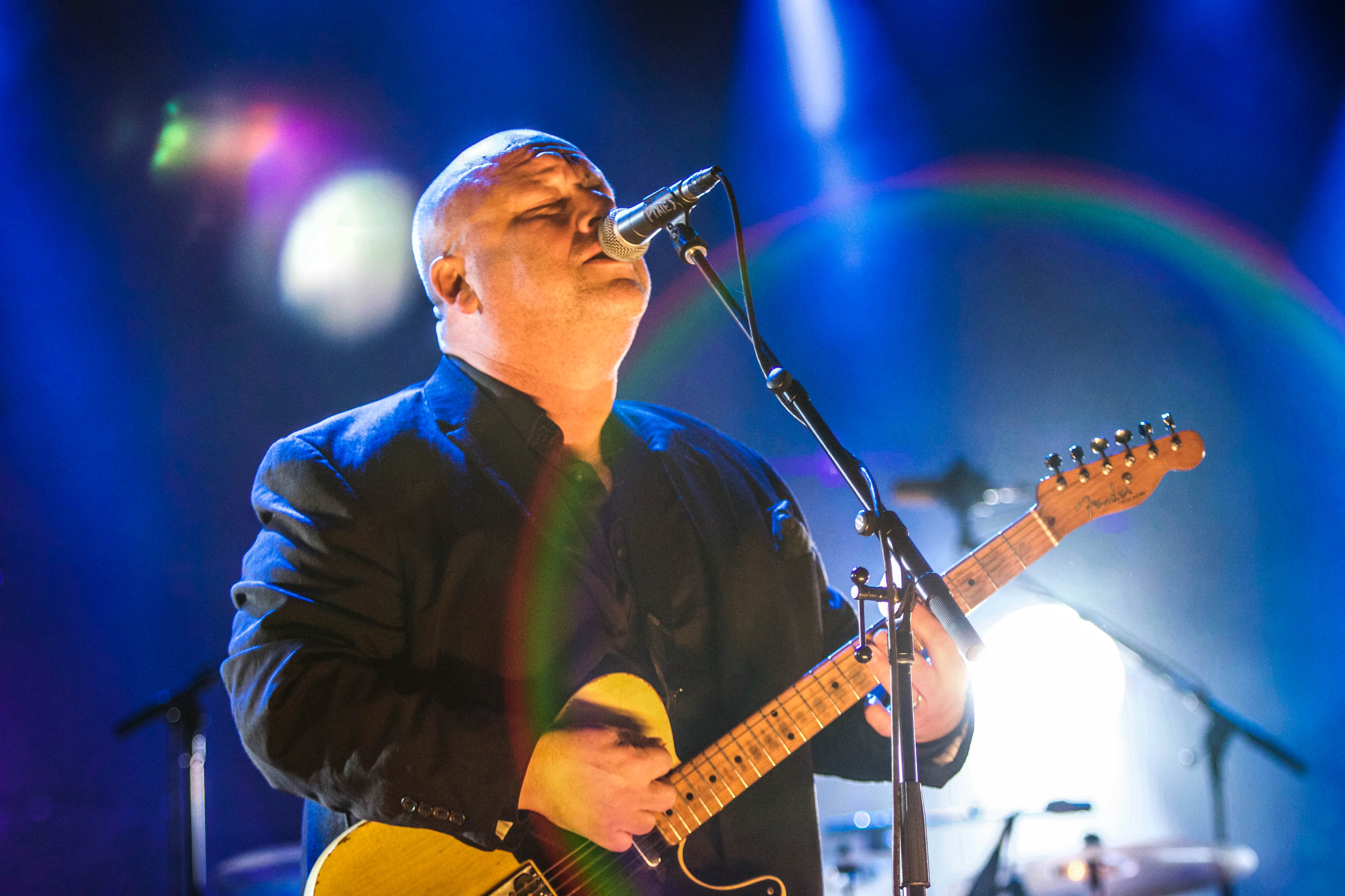 Pixies To Perform 'Bossanova' & 'Trompe Le Monde' At The Hollywood ...