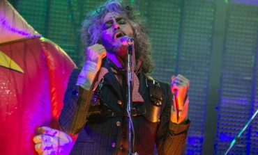 The Flaming Lips Return to the Stage in Bubbles for Live Video for "Assassins of Youth"