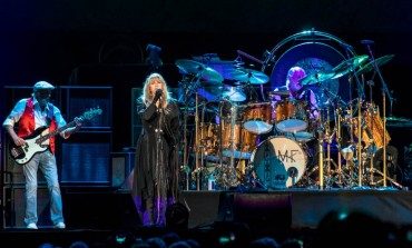 Stevie Nicks Dedicates Haim’s “Hallelujah” as Tribute to Christine McVie