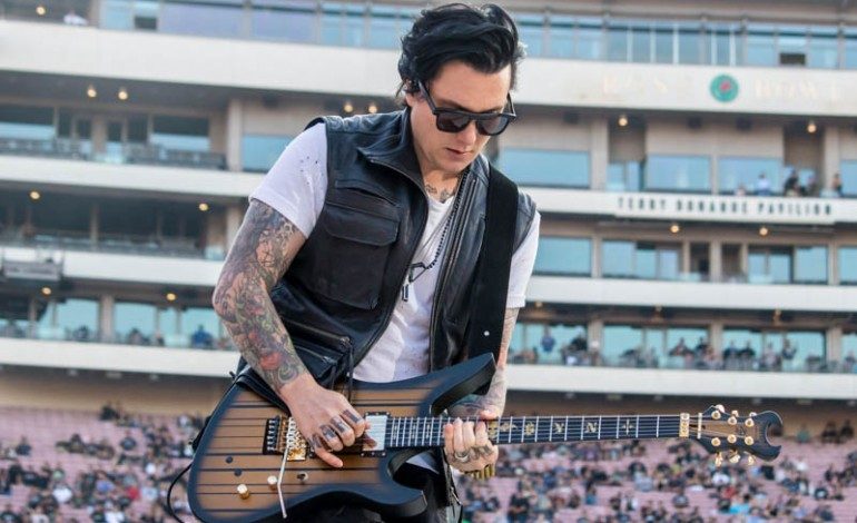 synyster gates – AVENGED BRASIL