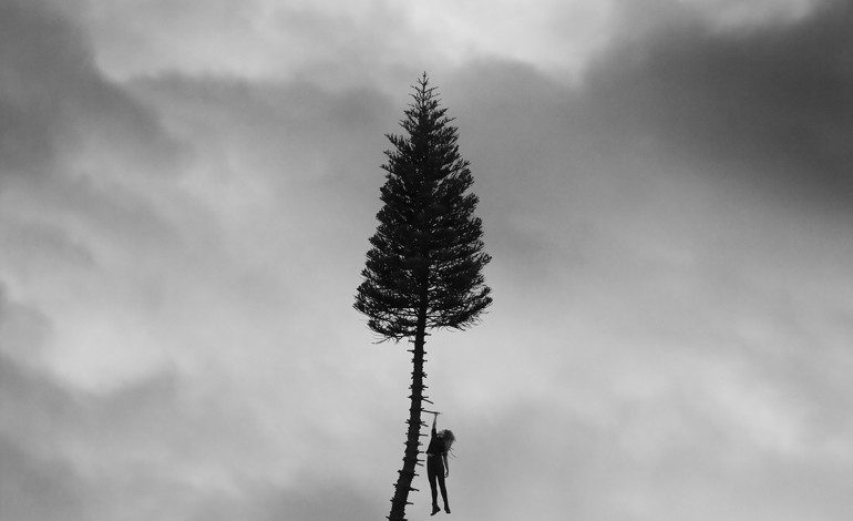 Manchester Orchestra – A Black Mile to the Surface