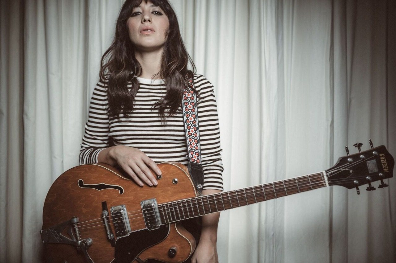 Patrick Carney and Michelle Branch cover America's “Horse With No