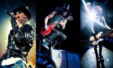 Guns N’ Roses Cover AC/DC’s “Back in Black”