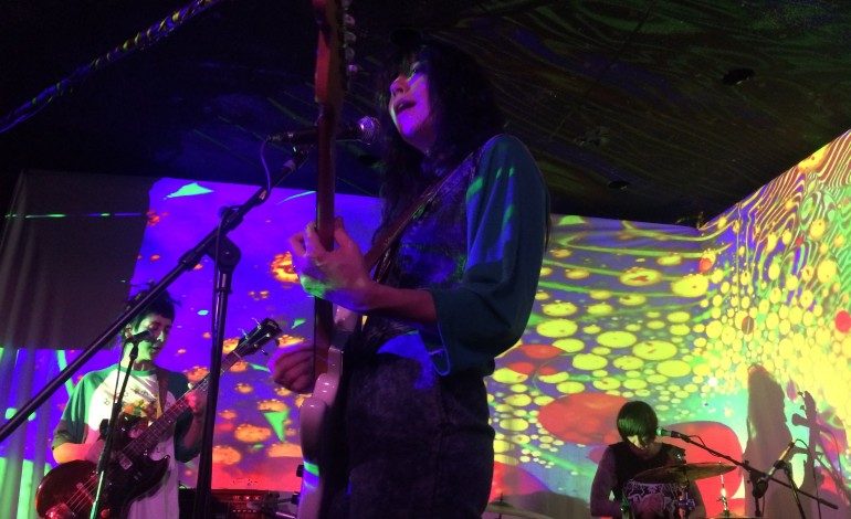 Burger-A-GoGo Night One with The Coathangers, Death Valley Girls, The Flytraps and Feels at Alex’s Bar