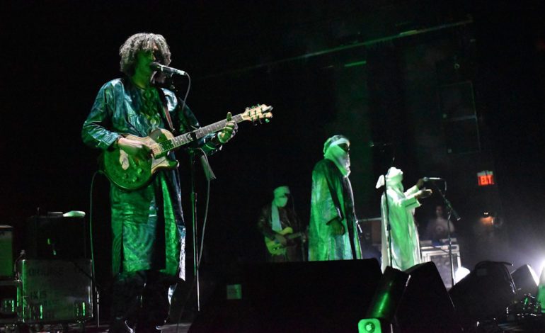 Tinariwen Announce Fall 2019 Tour Dates and Release New Song “Zawal” Featuring Violin From Warren Ellis