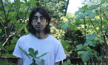 mxdwn PREMIERE: Jonathan Franco Blends Crystalline Guitars with Lo-Fi Casio Tones on New Song "Wine Lips"