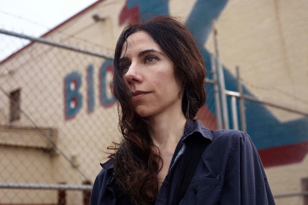 PJ Harvey Plays "Angelene" & "ManSize" For First Time In 10 Years