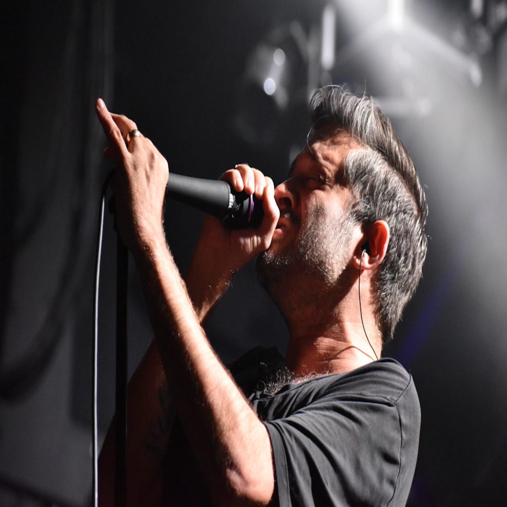 Download Glassjaw Celebrates The Coloring Book Ep S 10th Anniversary With 120 New Vinyl Variations And A Colorful New Music Video For Gold Mxdwn Music