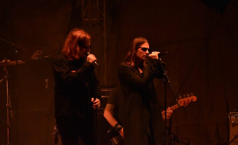 Wesley Eisold of Cold Cave Joins Mark Lanegan for “Playing Nero” at Psycho Las Vegas 2019