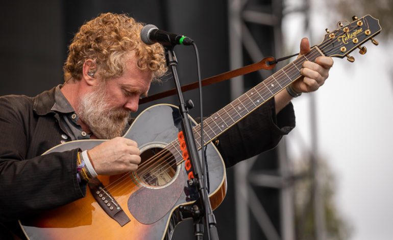 Glen Hansard Announces New Album All That Was East Is West Of Me Now for Oct 2023 Release