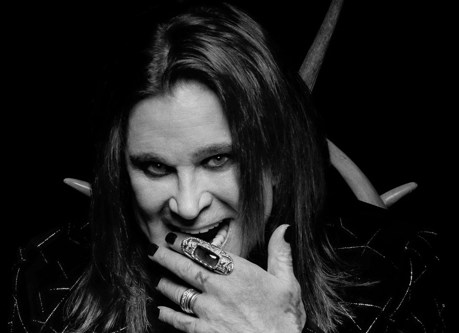 Ozzy Osborne On Extensive Surgery Procedures: “I’m In A Lot Of Discomfort”