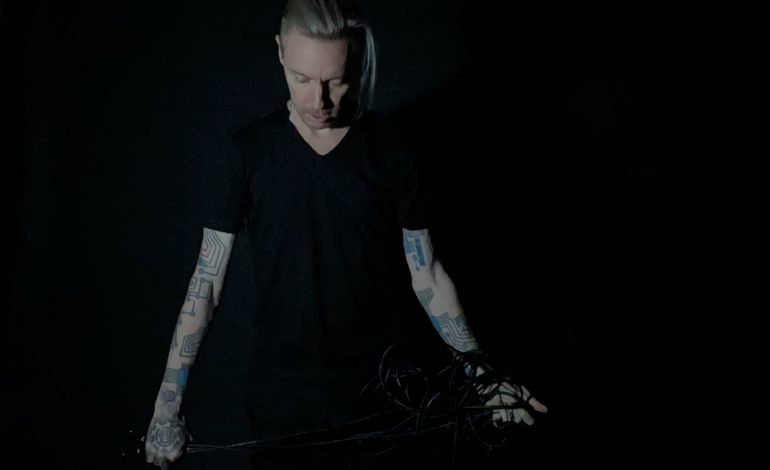 mxdwn PREMIERE: Blue Stahli Previews Third Album of deadchannel_Trilogy with Mysterious New Video for “The Mountain”