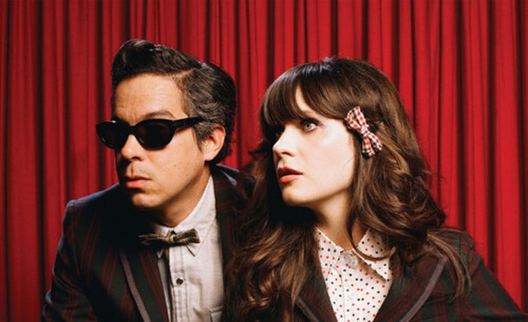 Album Review: She & Him – A Very She & Him Christmas (Deluxe Reissue)