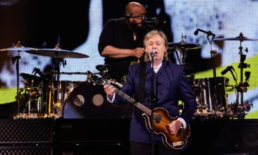 Bruce Springsteen Joins Paul McCartney For Live Performance Of “Glory Days” and “I Wanna Be Your Man”