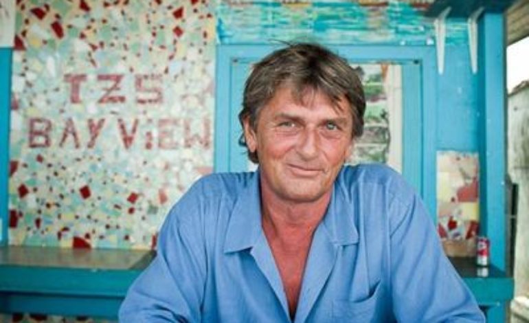 Mike Oldfield’s Tubular Bells Honored With 50th Anniversary Studio Album Featuring Royal Philharmonic Orchestra, Share “Moonlight Shadow”