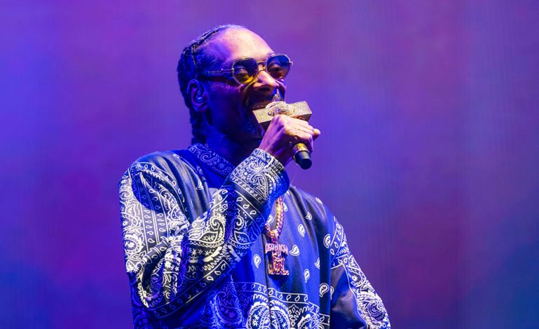 Snoop Dogg Criticizes Streaming Payment Models, Supports Writer’s Strike