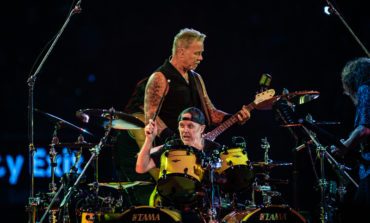 Metallica’s James Hetfield Shares Spoken-Word Version Of “Twas The Night Before Christmas”