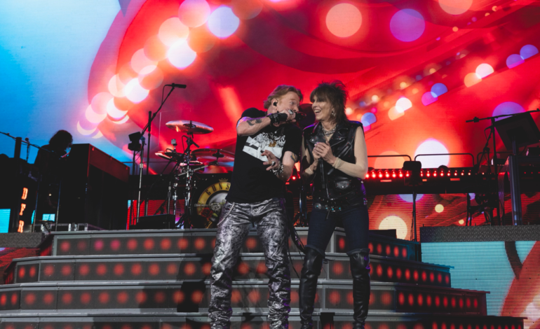 Guns N’ Roses Joined By Chrissie Hynde of Pretenders During Boston Performance